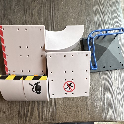 Tech deck skate ramp - tech,